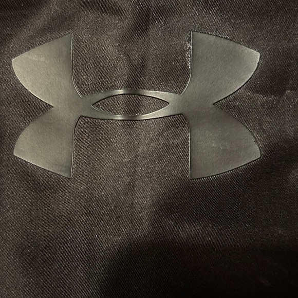 Under Armour Black Backpack Sleek Minimalist Design - Picture 2 of 4